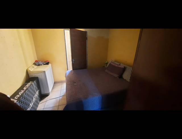 7 BEDROOM FREEHOLD FOR SALE IN ELSBURG